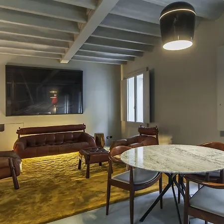 Raw Culture Arts & Lofts Bairro Alto Apartment