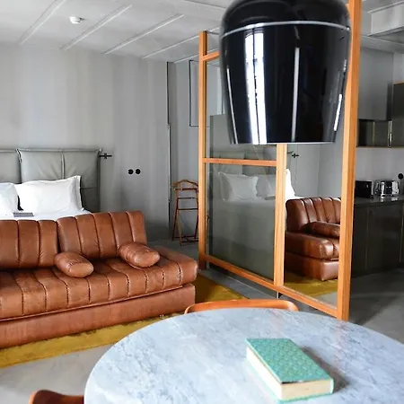 Raw Culture Arts & Lofts Bairro Alto * Lisboa